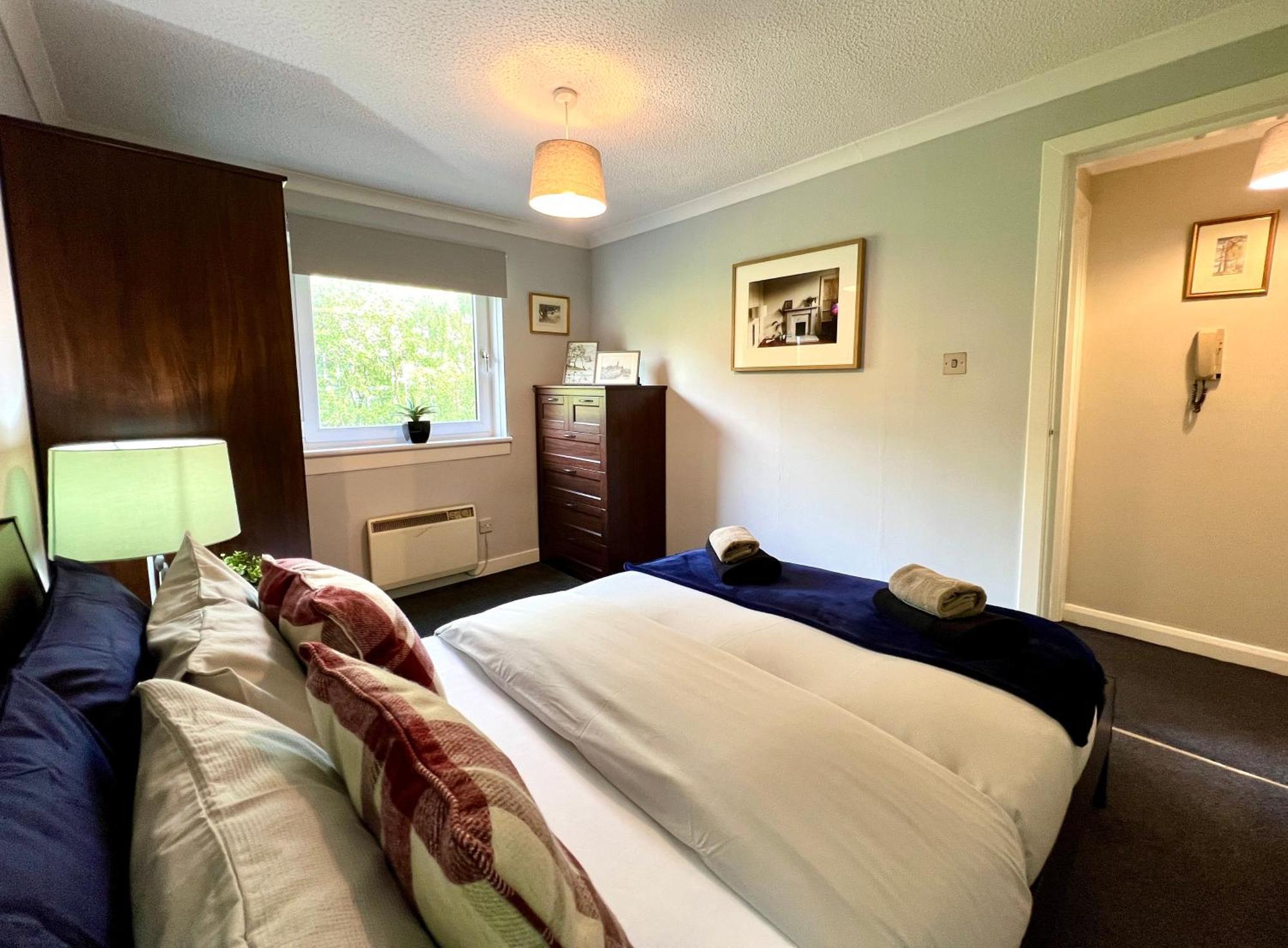 Spacious 2 Bed-Flat In Glasgow City - Free Parking Exteriér fotografie