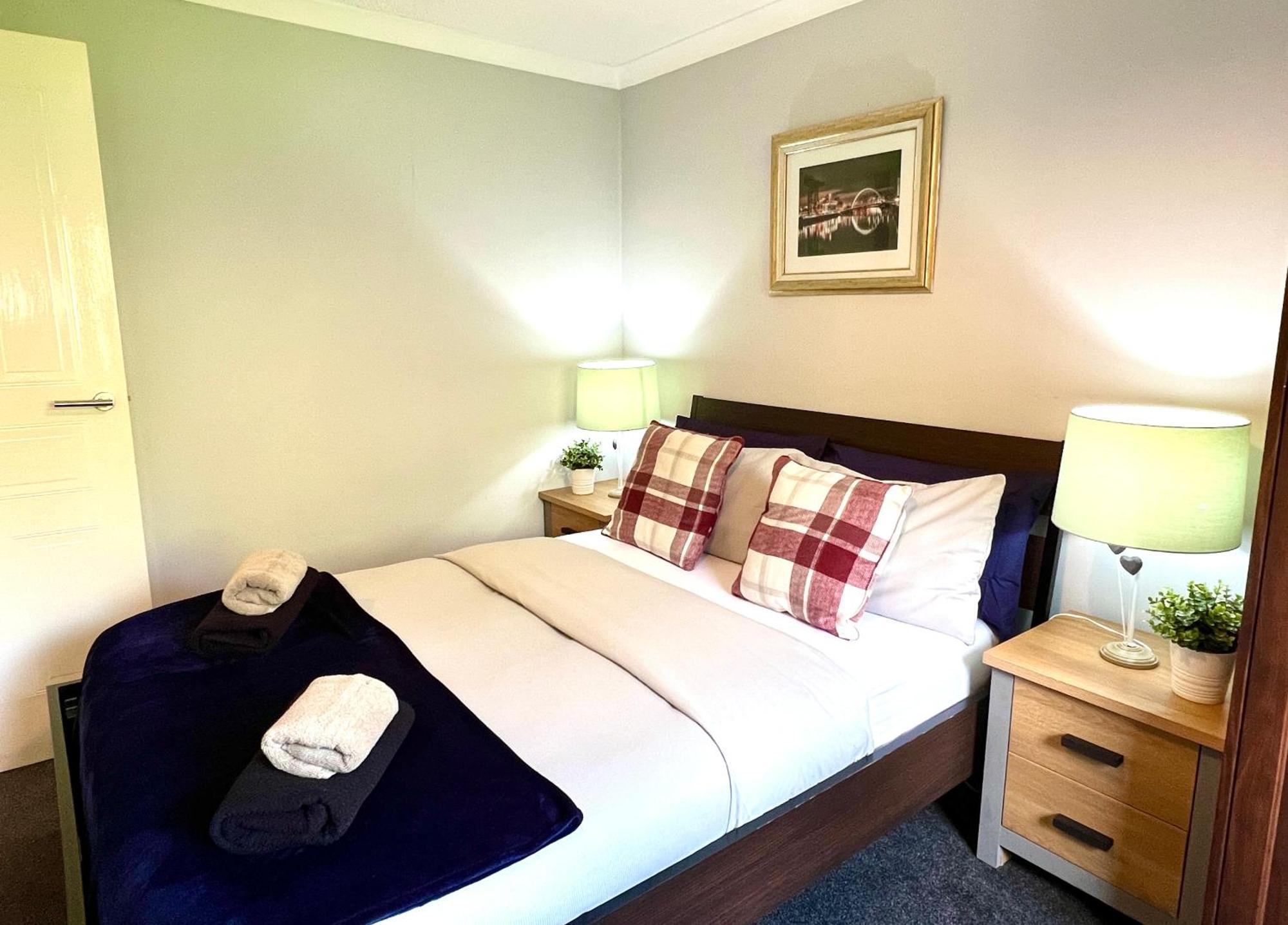 Spacious 2 Bed-Flat In Glasgow City - Free Parking Exteriér fotografie