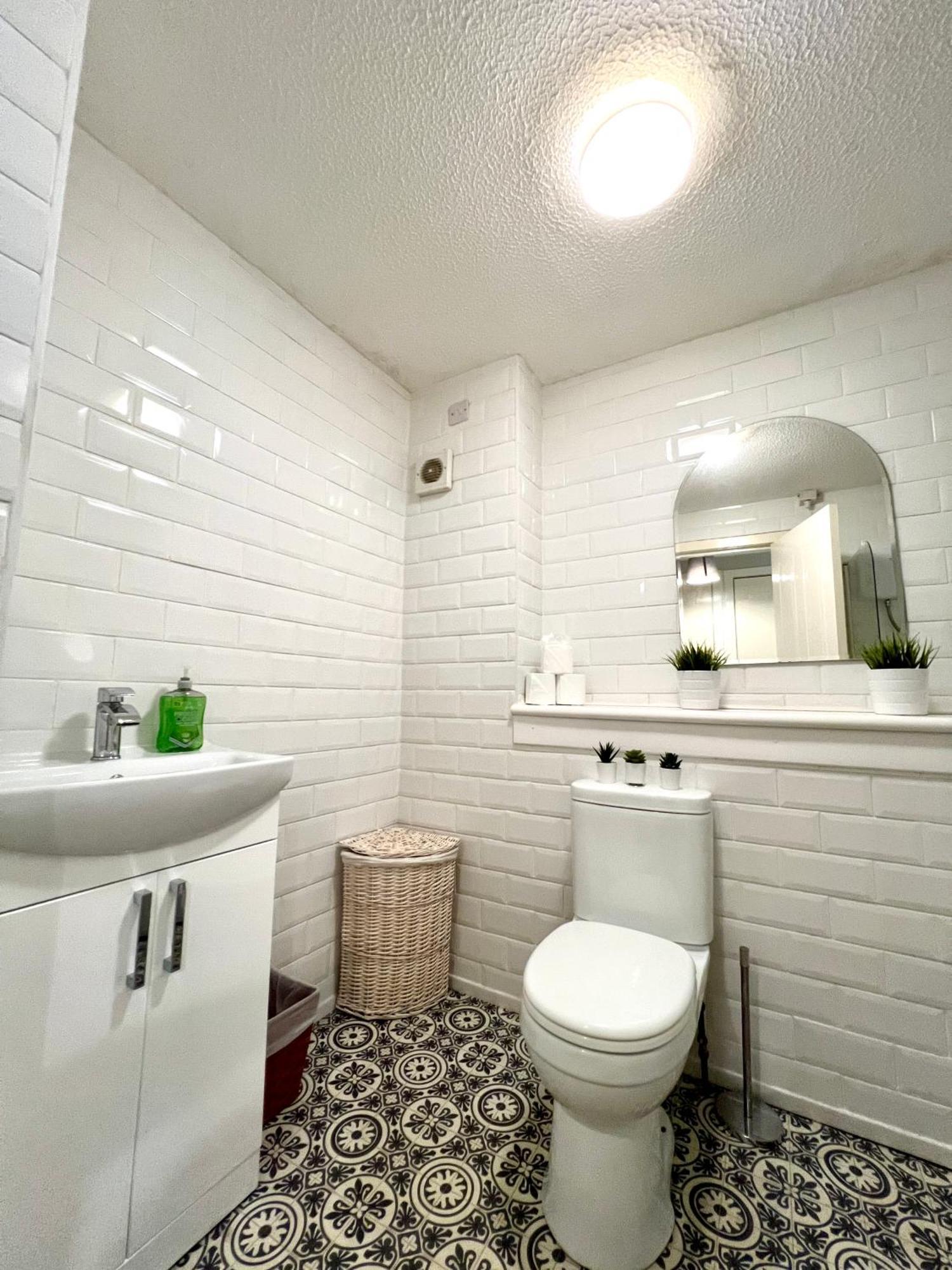 Spacious 2 Bed-Flat In Glasgow City - Free Parking Exteriér fotografie